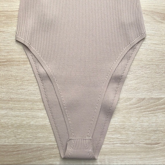 Rib Knit Tie Strap Bodysuit - Picture 3 of 5